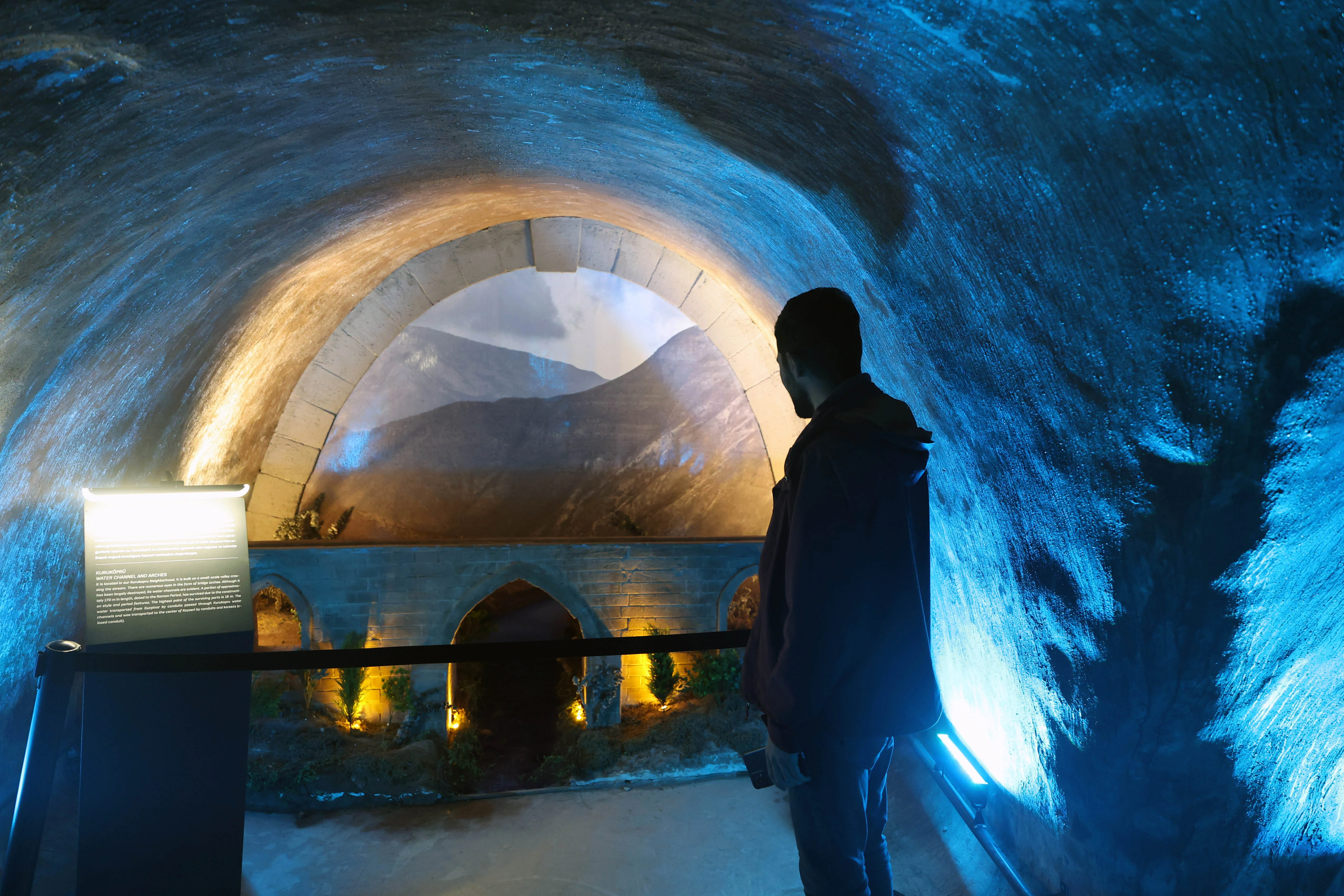 TALAS'IN SERİNLETEN ADRESİ; SU MEDENİYETLERİ GALERİSİ galeri görseli