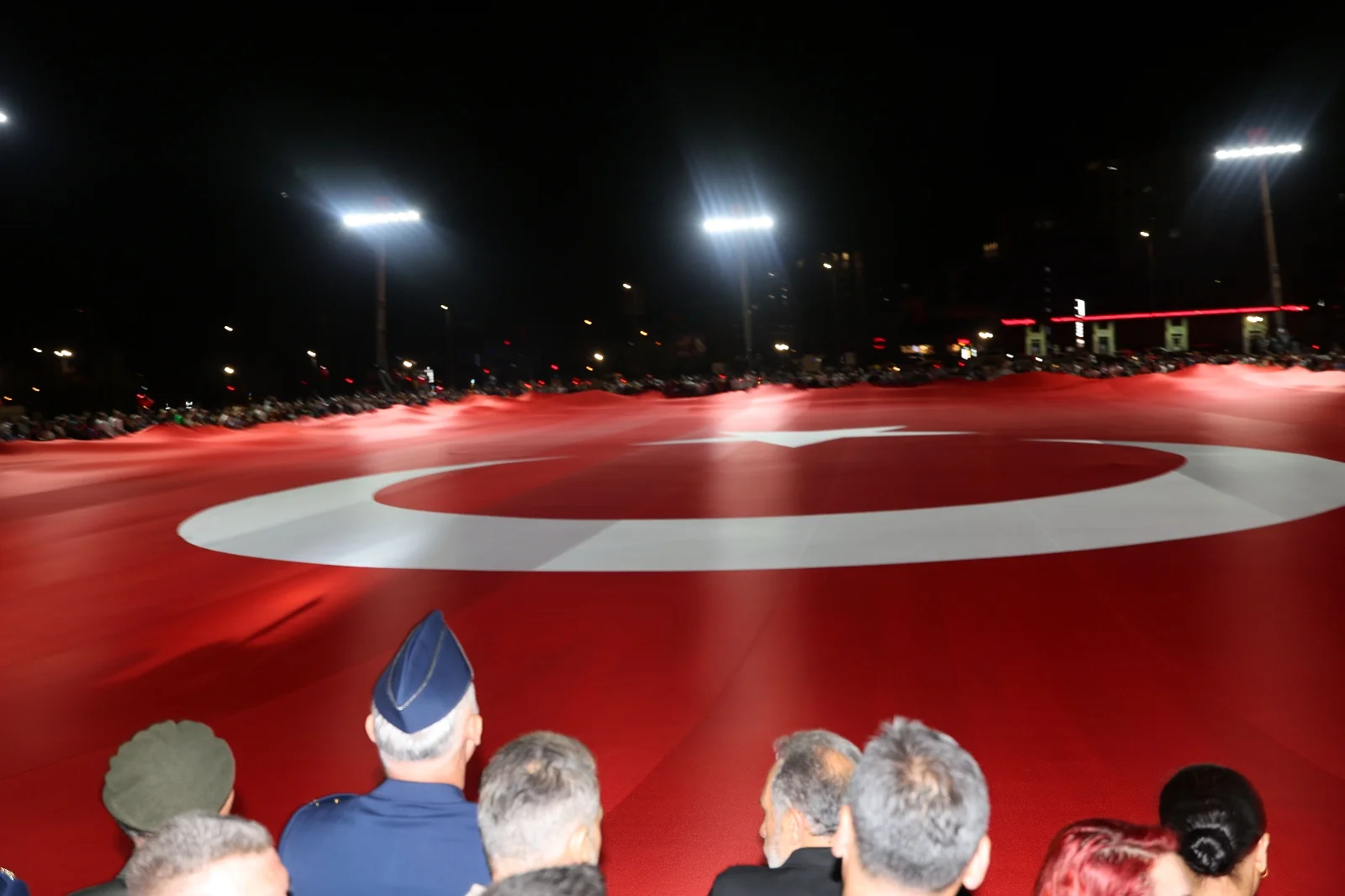 Talas’ta Dünyanın En Büyük Türk Bayrağı Açıldı galeri görseli