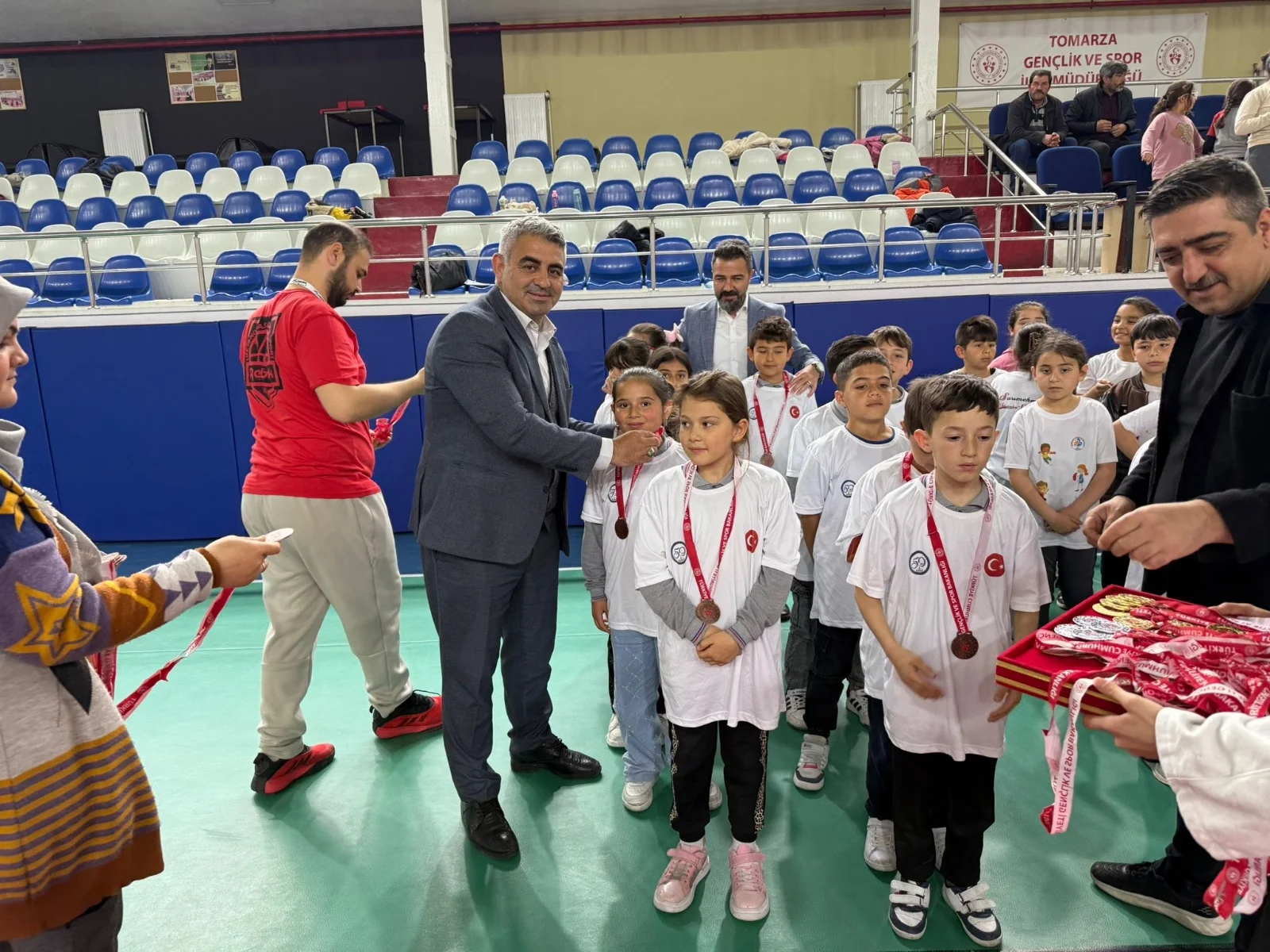 Tomarza’da Çocuk Oyunları Final Müsabakaları Tamamlandı galeri görseli