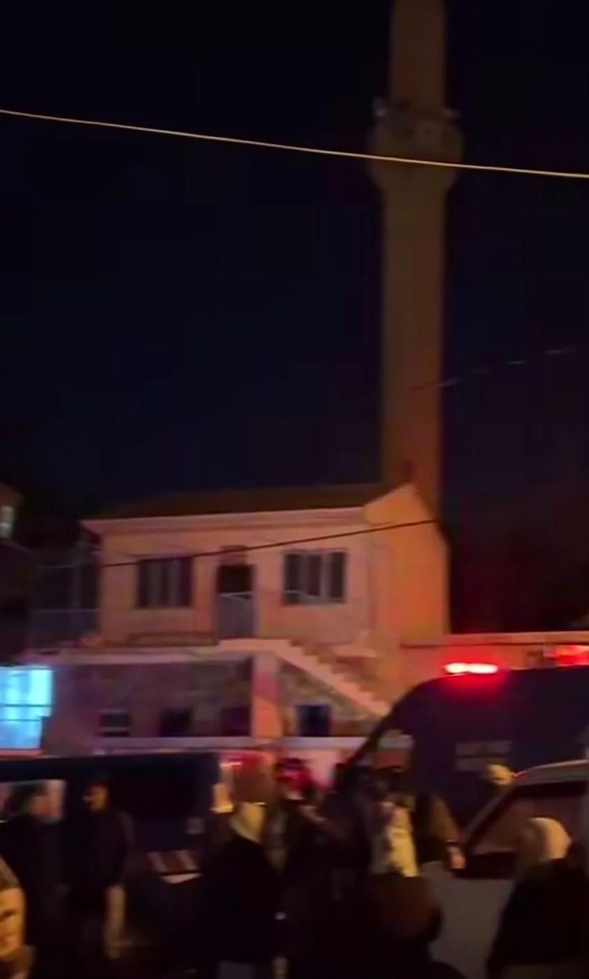 Kayseri'de cami önünde bıçaklı saldırı: 2 ölü galeri görseli