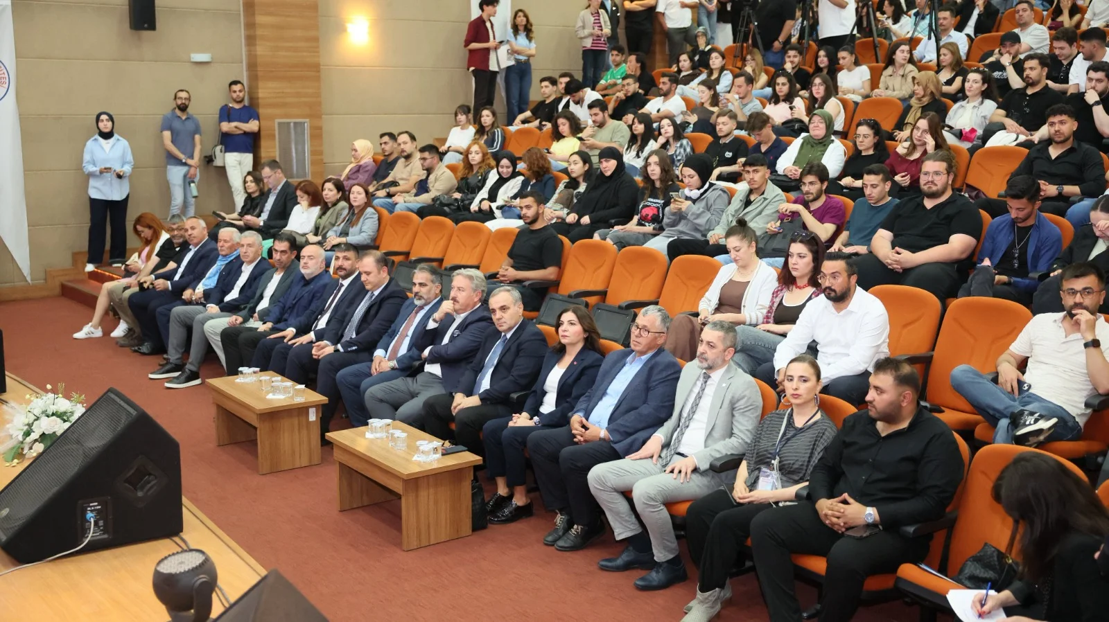 RTÜK Üst Kurul Başkan Vekili Güçer, ERÜ’de öğrencilerle buluştu galeri görseli
