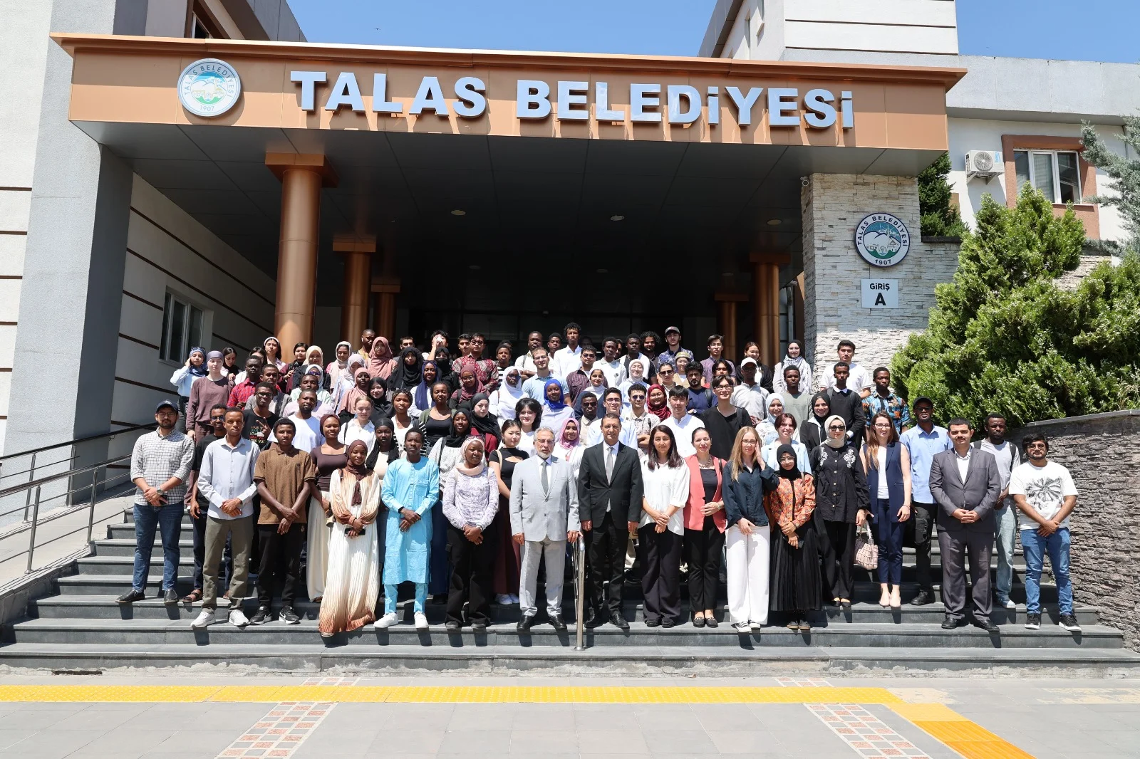 TALAS’TA RENKLİ BULUŞMA galeri görseli