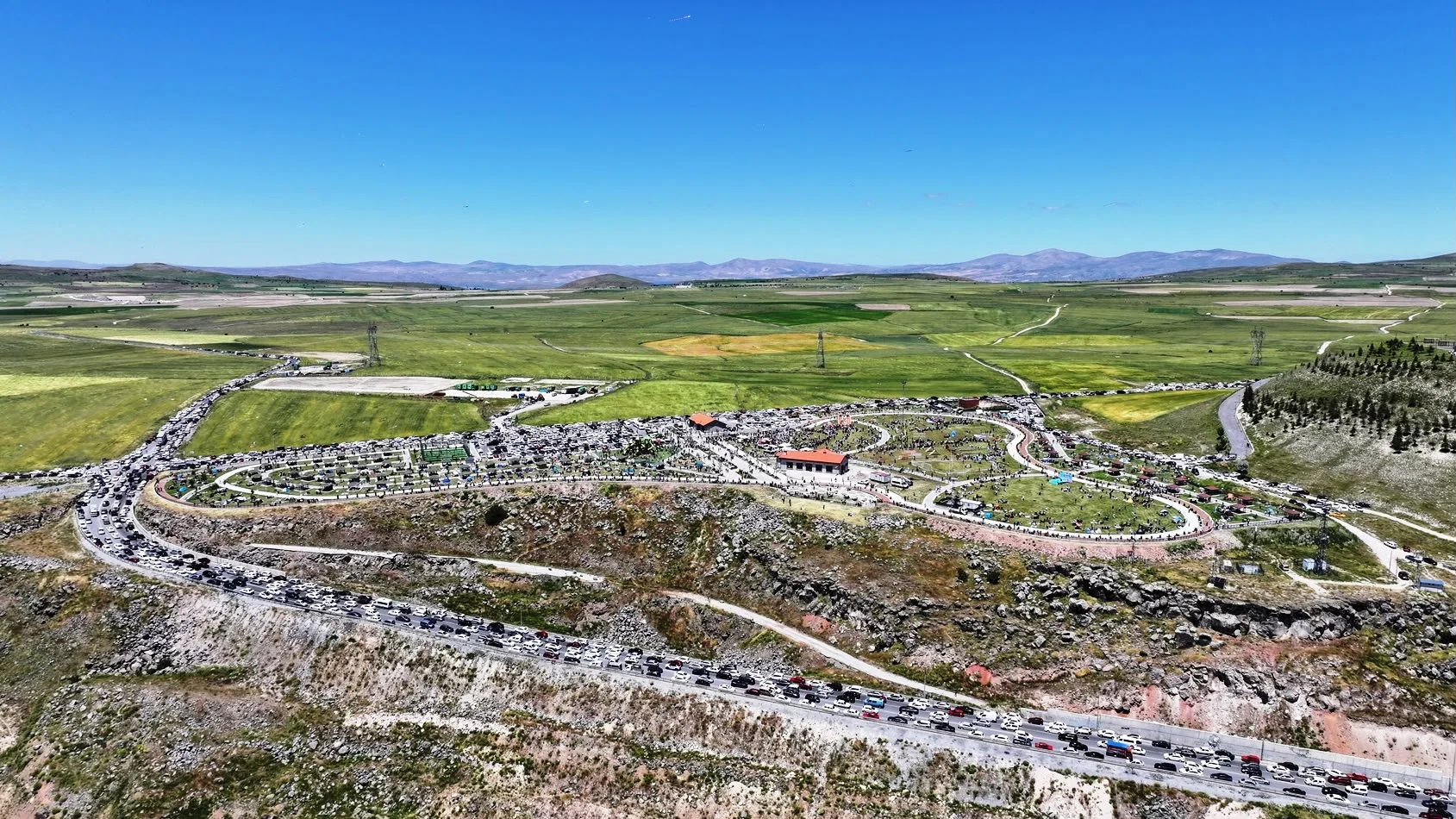 Kocasinan’da çocuklar uçurtma şenliğinde buluştu galeri görseli