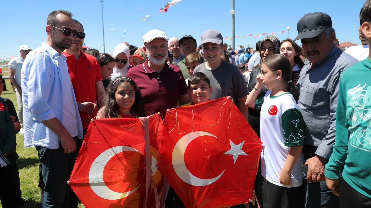 Kocasinan’da çocuklar uçurtma şenliğinde buluştu galeri görseli