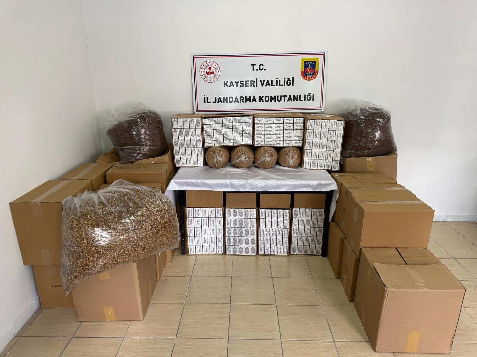 Kayseri’de 200 kilo kaçak tütün ele geçirildi