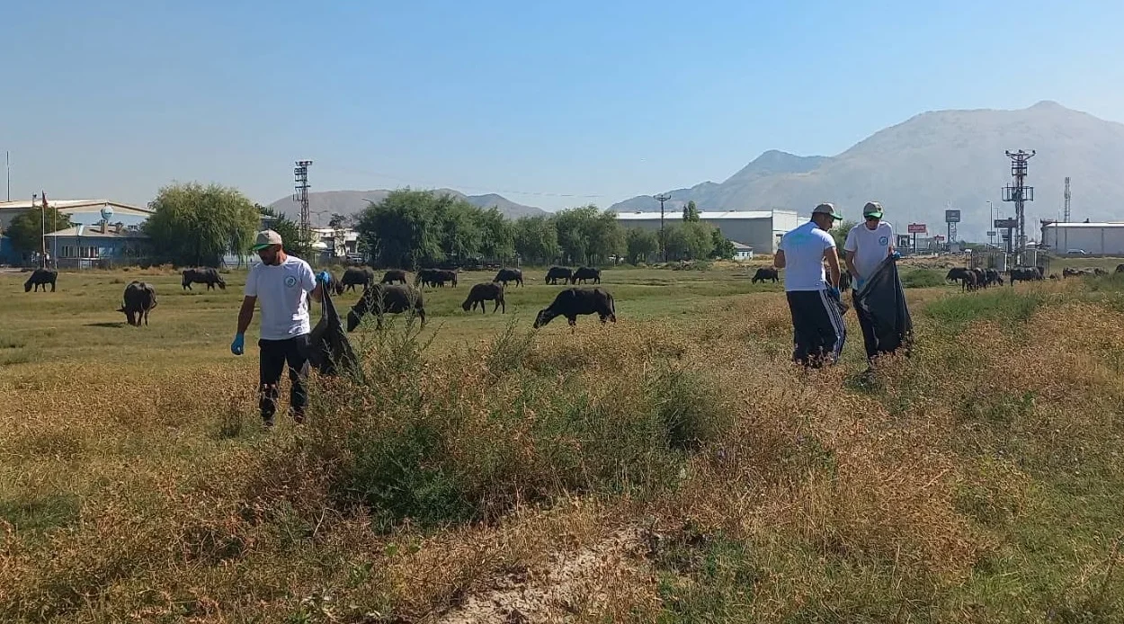 Hürmetçi Sazlığı’nda temizlik çalışması kapak görseli
