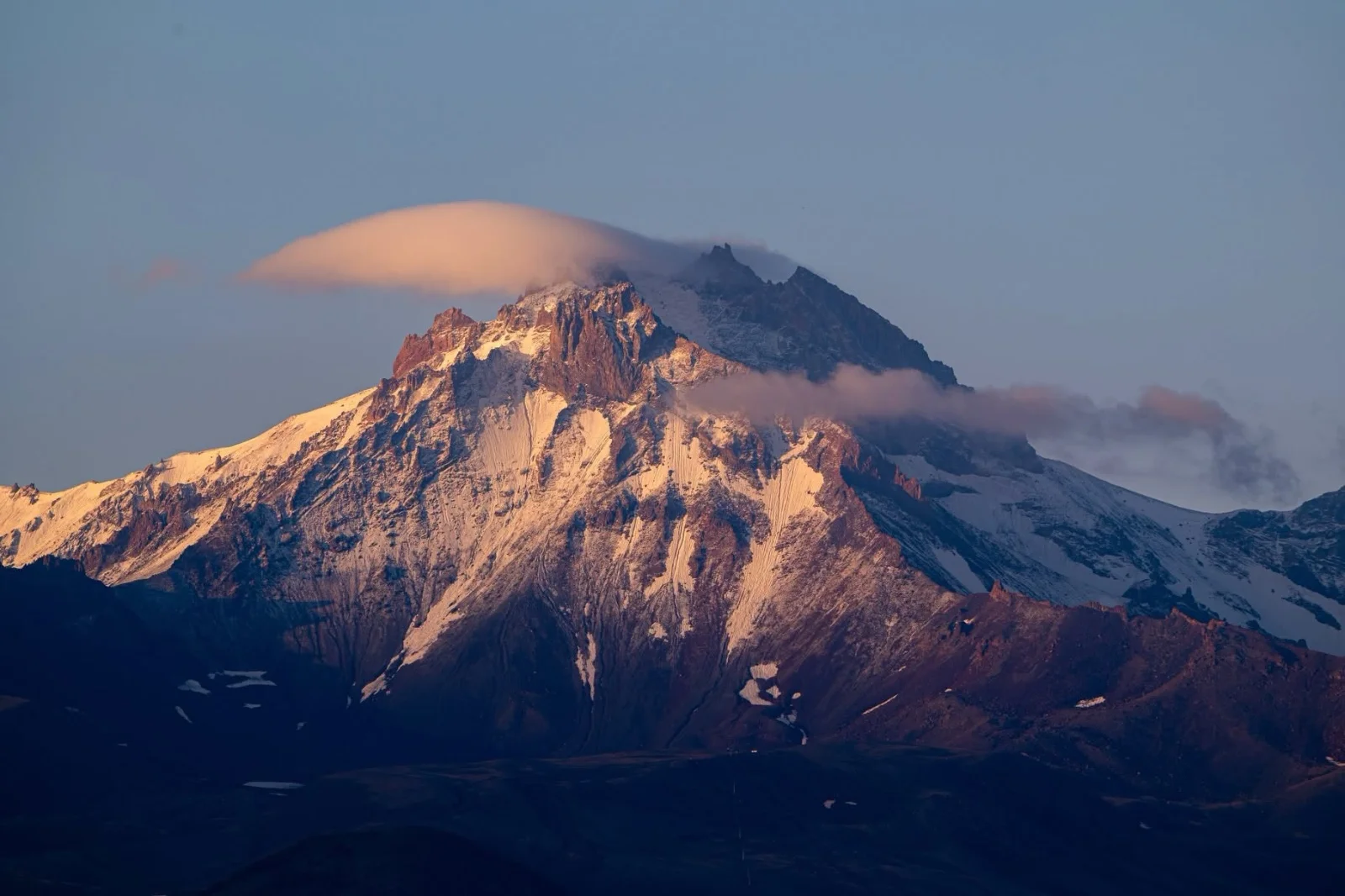 Erciyes’in zirvesine yağan kar doğal güzellik oluşturdu galeri görseli